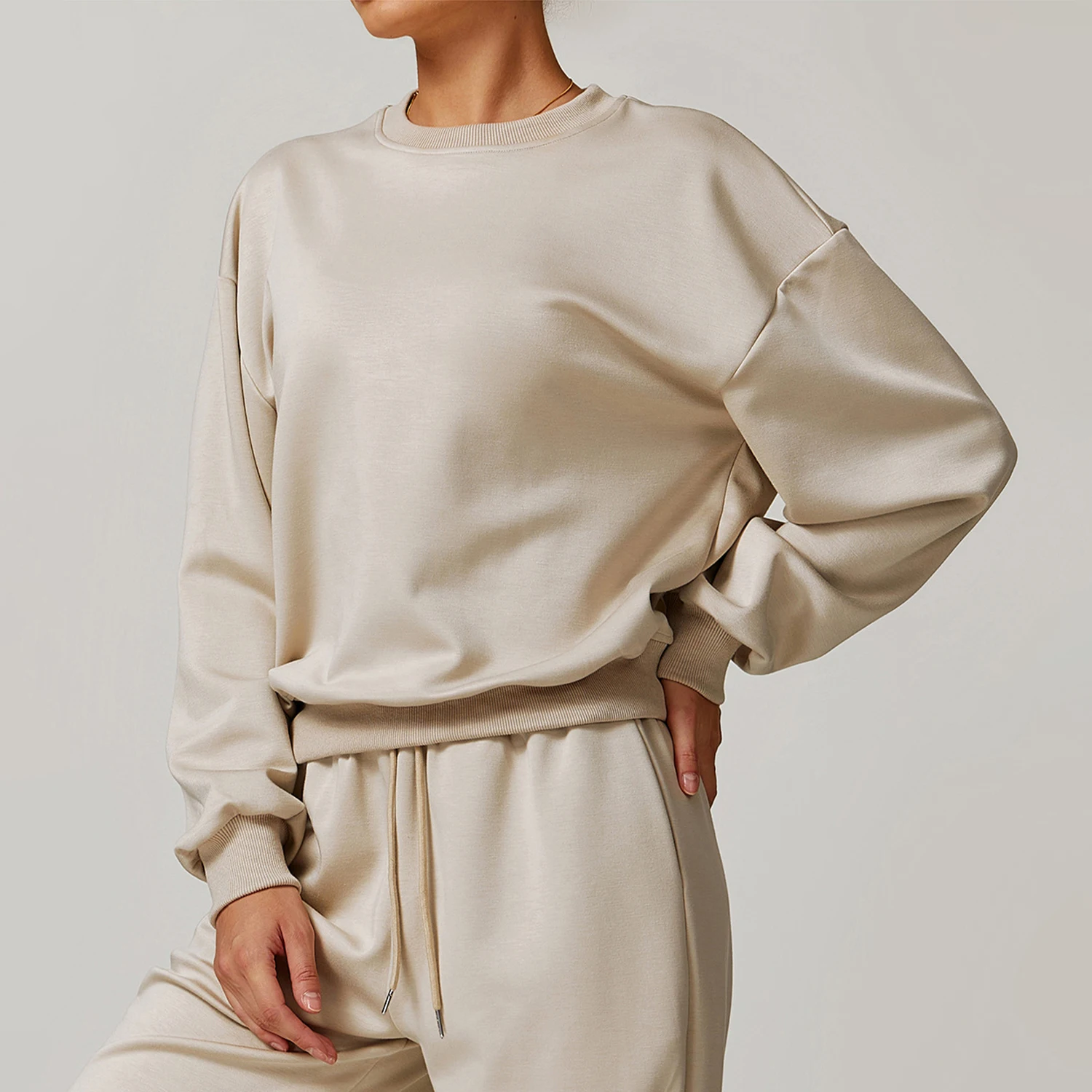 Spring Round Neck Casual Sweatshirt Women Sports Loose Long Sleeve Fashion Premium Sweatshirt Outdoor Fitness Running Warm Tops
Spring Round Neck Casual Sweatshirt Women Sports Loose Long Sleeve Fashion Premium Sweatshirt Outdoor Fitness Running Warm Tops