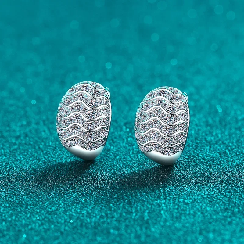Trendy Full Diamond 1.53ct Moissanite Classic Wave Leaf Hoop Earrings for Charms Women Accessories Platinum PT950 Jewelry Gift
Trendy Full Diamond 1.53ct Moissanite Classic Wave Leaf Hoop Earrings for Charms Women Accessories Platinum PT950 Jewelry Gift