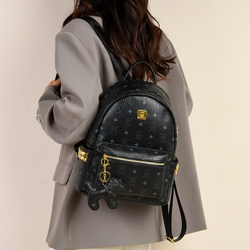 Elegant Designer Handbag For Women Luxury Leather Crossbody Shoulder Bag Ladies Tote Purse Vintage Inspired Retro Accessory
Elegant Designer Handbag For Women Luxury Leather Crossbody Shoulder Bag Ladies Tote Purse Vintage Inspired Retro Accessory