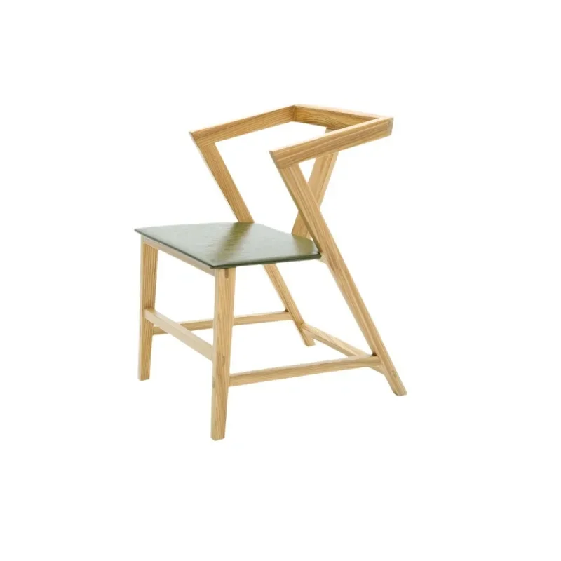 Домашняя спинка стула из цельного дерева с геометрическим рисунком
Домашняя спинка стула из цельного дерева с геометрическим рисунком