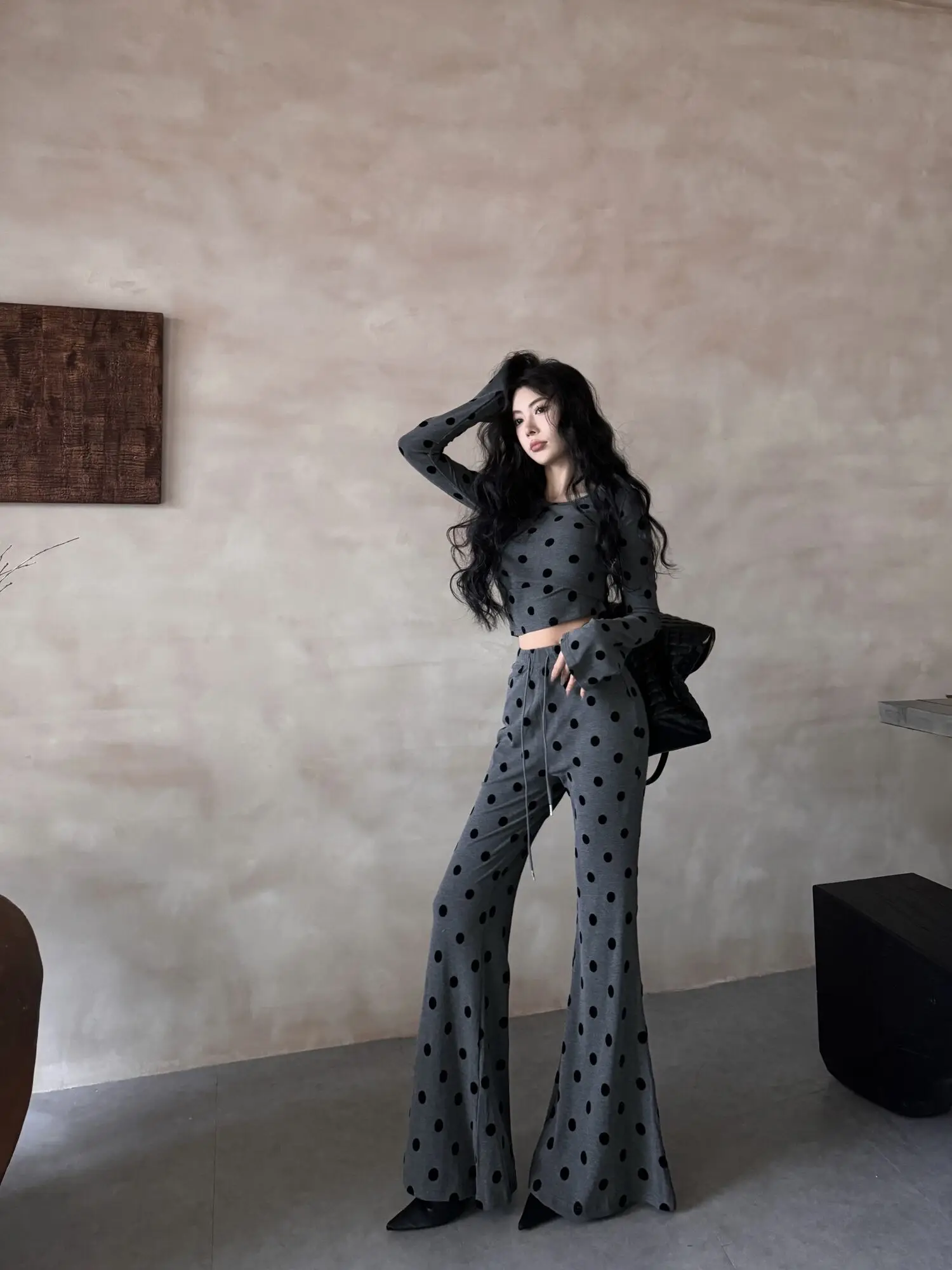 Polka Dot Set Short Long Sleeved T-shirt Top Women's Spring Drawstring Micro Casual High Waist Wide Leg Pants Gray Two-piece
Polka Dot Set Short Long Sleeved T-shirt Top Women's Spring Drawstring Micro Casual High Waist Wide Leg Pants Gray Two-piece