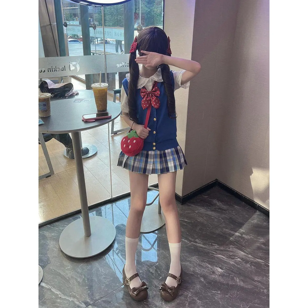 plus Size Soft Girl JK Uniform Summer Sweater Vest Doll Collar Shirt Skirt Set Women's Casual Style Four Seasons Polyester Fa...
plus Size Soft Girl JK Uniform Summer Sweater Vest Doll Collar Shirt Skirt Set Women's Casual Style Four Seasons Polyester Fa...