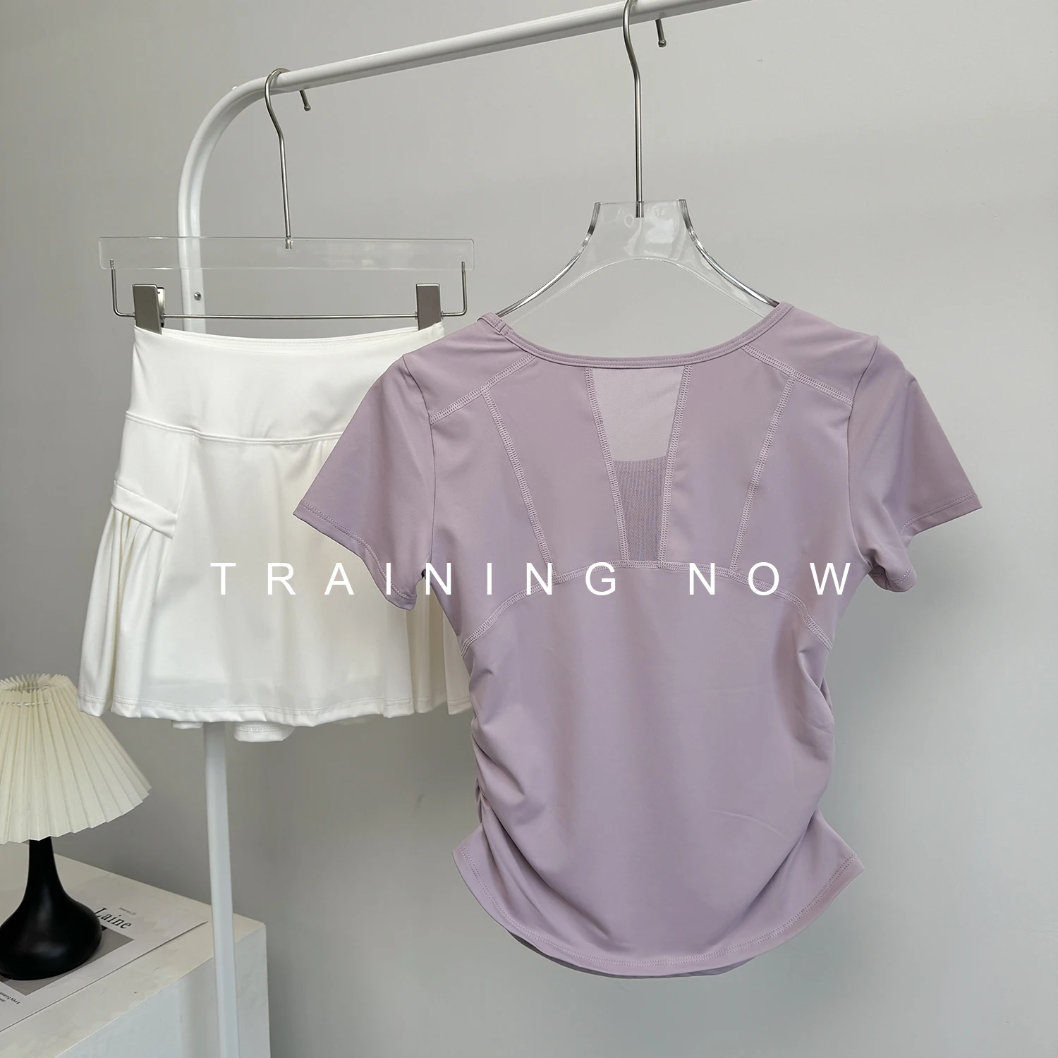 Beautiful badminton uniform for women in summer new running fitness skirt tennis sports suit yoga top fitness skirt
Beautiful badminton uniform for women in summer new running fitness skirt tennis sports suit yoga top fitness skirt