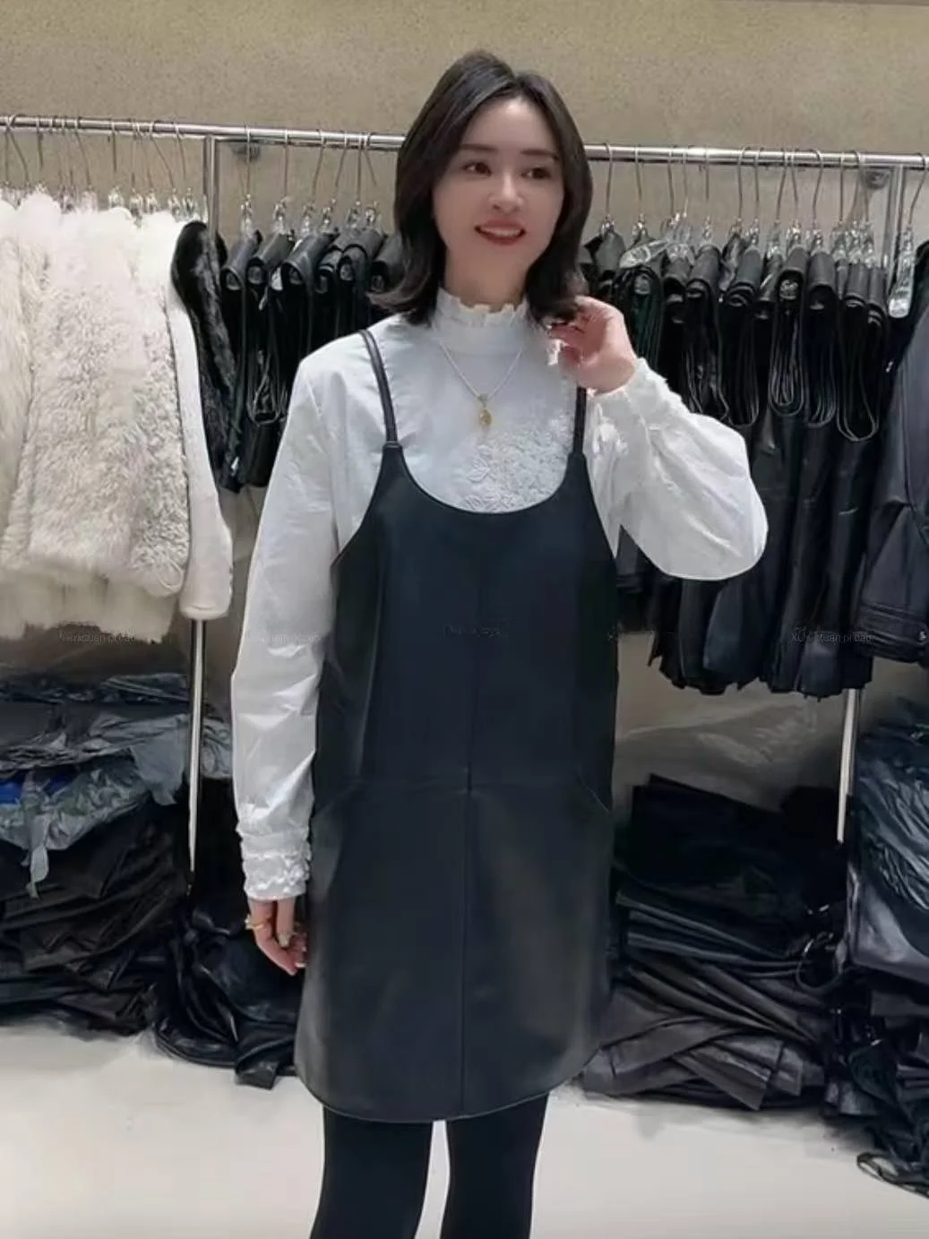 2025 New Sle Women's Leather Tank Top eepskin Svel Vest Slimming Versatile Mid-Length Zipper Closure round Ne
2025 New Sle Women's Leather Tank Top eepskin Svel Vest Slimming Versatile Mid-Length Zipper Closure round Ne