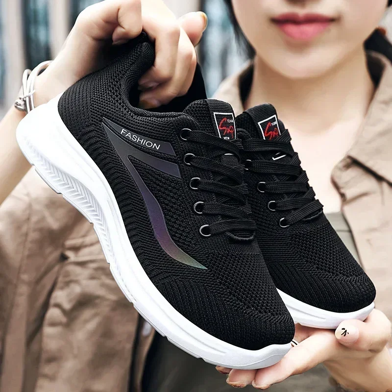 Spring and Autumn New Casual Sports Fashion Women's Shoes Breathable Flat Bottom Running Lightweight Travel Sneakers
Spring and Autumn New Casual Sports Fashion Women's Shoes Breathable Flat Bottom Running Lightweight Travel Sneakers