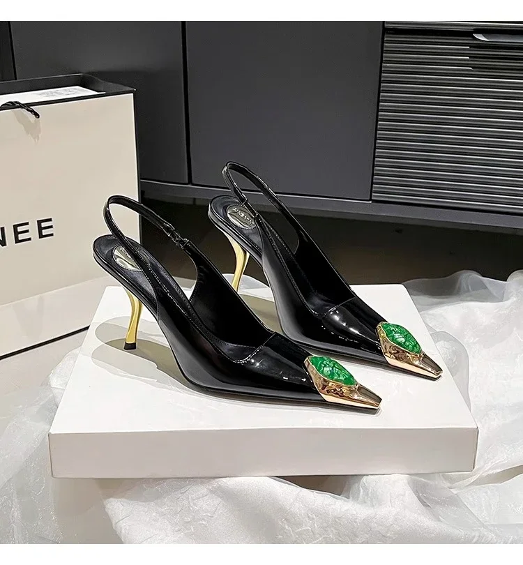 Star style Gemstone Metal Toe Patent Leather Women Pumps Fashion Stiletto High heels Spring Autumn Slingbacks Party Dress Shoes
Star style Gemstone Metal Toe Patent Leather Women Pumps Fashion Stiletto High heels Spring Autumn Slingbacks Party Dress Shoes