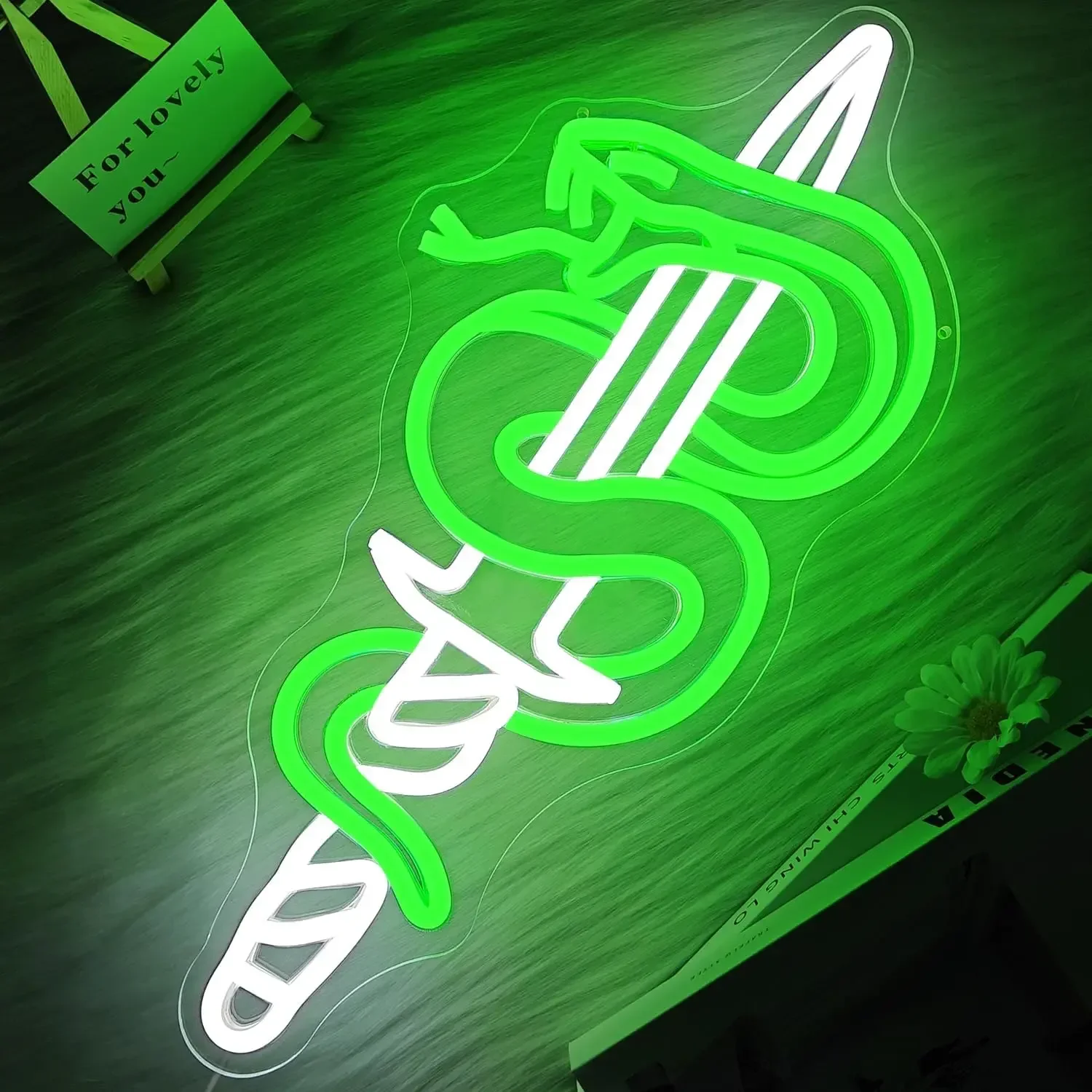 Snake Sword Neon Signs Dimmable LED Snake Wrapping Around Sword Light Signs for Wall Decor Man Cave Bar Hotel Party Club Party
Snake Sword Neon Signs Dimmable LED Snake Wrapping Around Sword Light Signs for Wall Decor Man Cave Bar Hotel Party Club Party