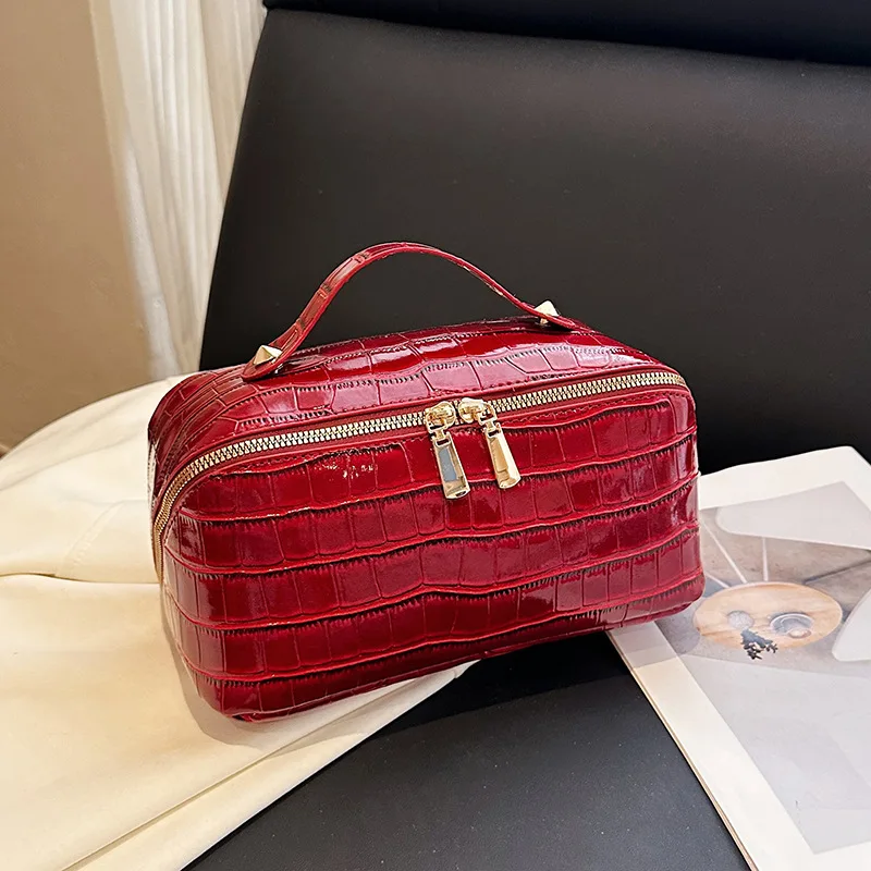 Crocodile pattern makeup bag, new high-end, niche, large capacity, convenient travel, toiletry bag, cosmetics storage bag
Crocodile pattern makeup bag, new high-end, niche, large capacity, convenient travel, toiletry bag, cosmetics storage bag
