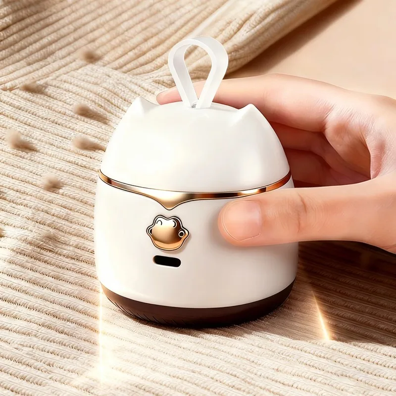 Хит продаж: портативная перезаряжаемая машинка для удаления катышков с одежды
Хит продаж: портативная перезаряжаемая машинка для удаления катышков с одежды