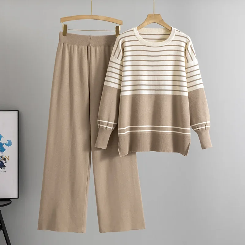 Casual striped knitted 2-piece sweater loose casual fashion set elastic waist long pants Full sleeve Split sweater sets Woman
Casual striped knitted 2-piece sweater loose casual fashion set elastic waist long pants Full sleeve Split sweater sets Woman