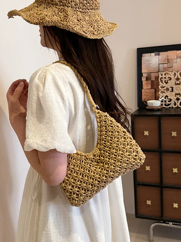 Handwoven Hollow out Tote Bag Women's Single Shoulder Bag Vacation Style Dumpling Bag Underarm Bag Spring Summer New Arrival
Handwoven Hollow out Tote Bag Women's Single Shoulder Bag Vacation Style Dumpling Bag Underarm Bag Spring Summer New Arrival