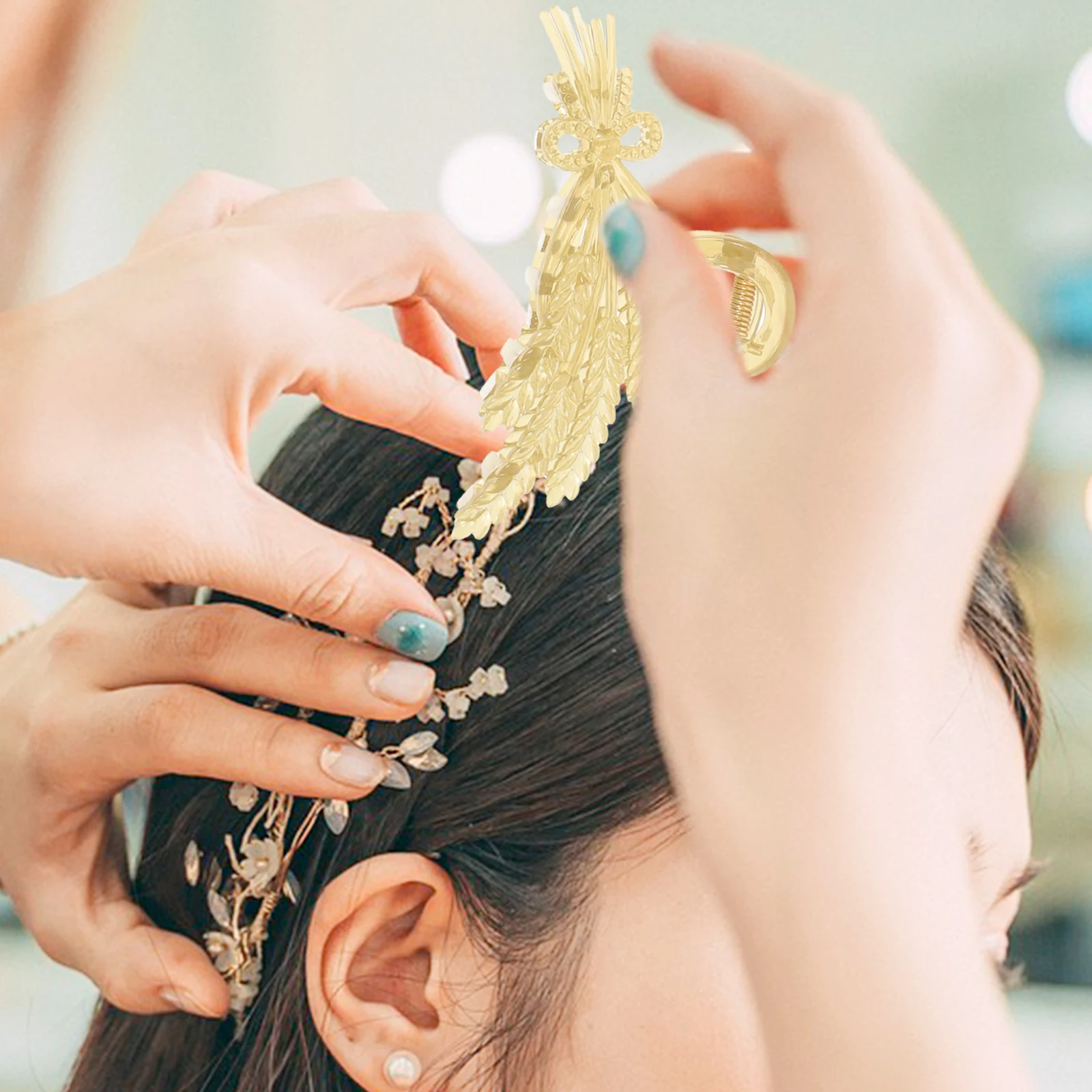 4 Pcs Clips Claw Clips For Thin Hair Claw Pins for Women Thick Thin Hair Styling Updo Daily Work Party Plastic Durable Versatile 
4 Pcs Clips Claw Clips For Thin Hair Claw Pins for Women Thick Thin Hair Styling Updo Daily Work Party Plastic Durable Versatile