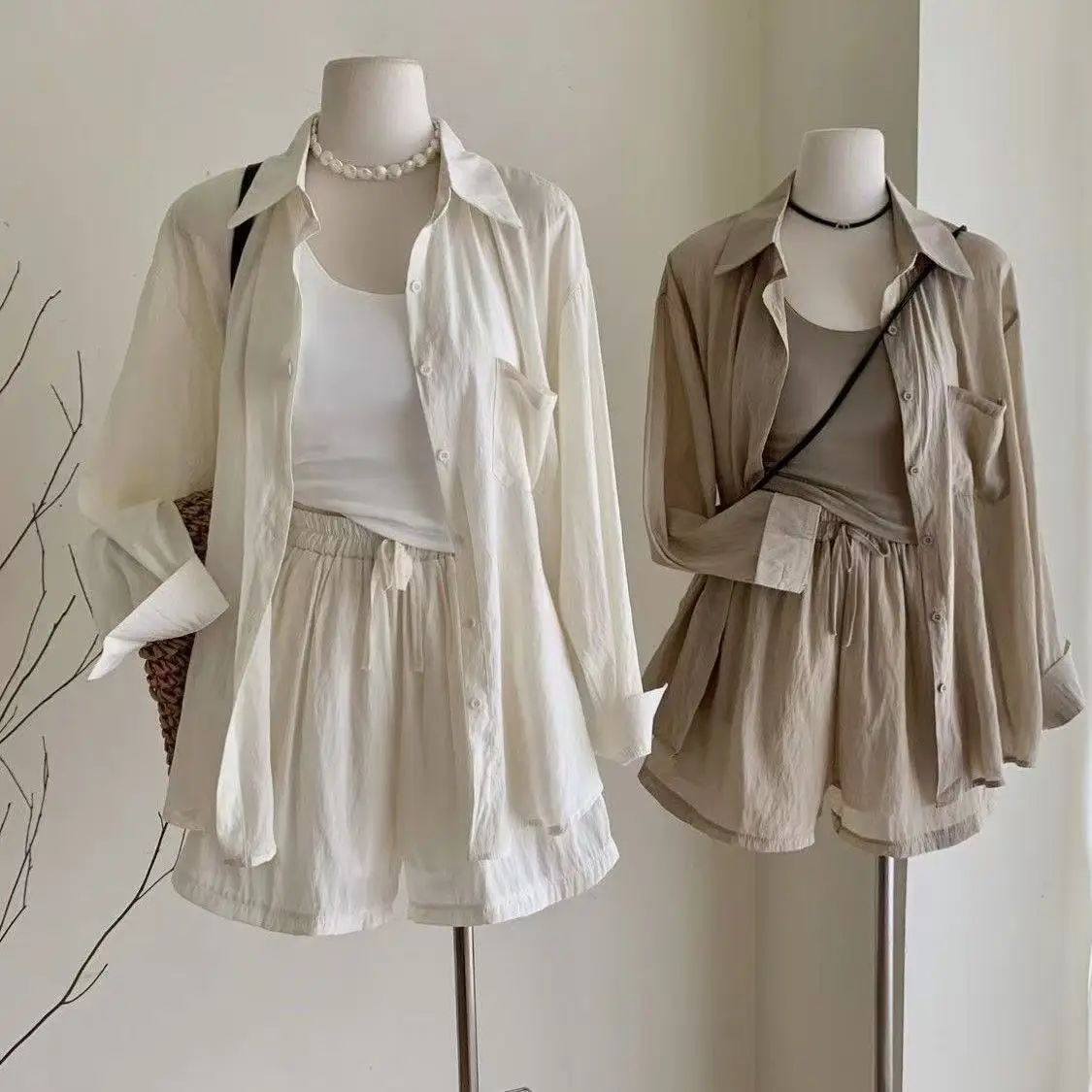 Casual Shirt Suit For Women's Summer Thin Plated Top Tied High Waist Shorts Vest Beach Vacation Sun Protection Three-piece Set
Casual Shirt Suit For Women's Summer Thin Plated Top Tied High Waist Shorts Vest Beach Vacation Sun Protection Three-piece Set