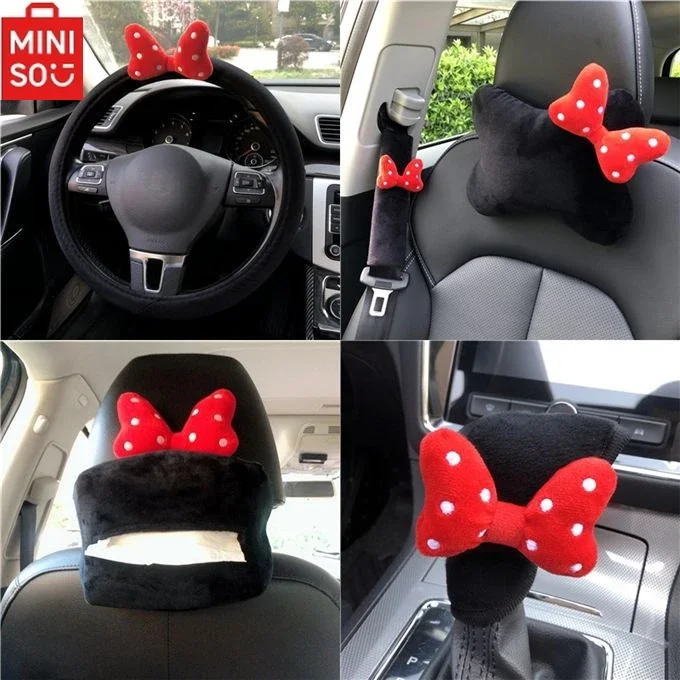 MINISO Disney Minnie Car Neck Pillow Crystal Velvet Waist Pillow Cartoon Bow Handbrake Cover Shoulder Strap Car Decoration
MINISO Disney Minnie Car Neck Pillow Crystal Velvet Waist Pillow Cartoon Bow Handbrake Cover Shoulder Strap Car Decoration
