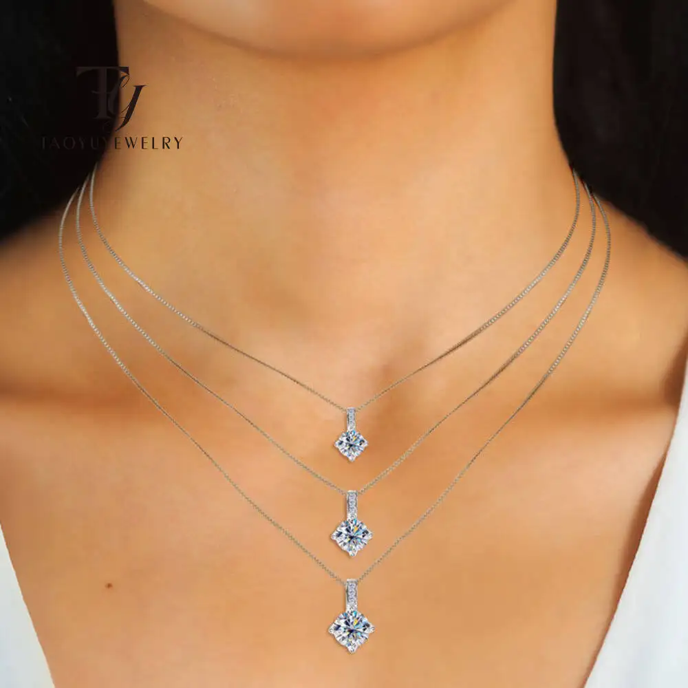 D Color Moissanite Women's Necklace Classic 925 Sterling Silver Round Luxury Necklace Fine Jewelry Valentine's Day Gift
D Color Moissanite Women's Necklace Classic 925 Sterling Silver Round Luxury Necklace Fine Jewelry Valentine's Day Gift