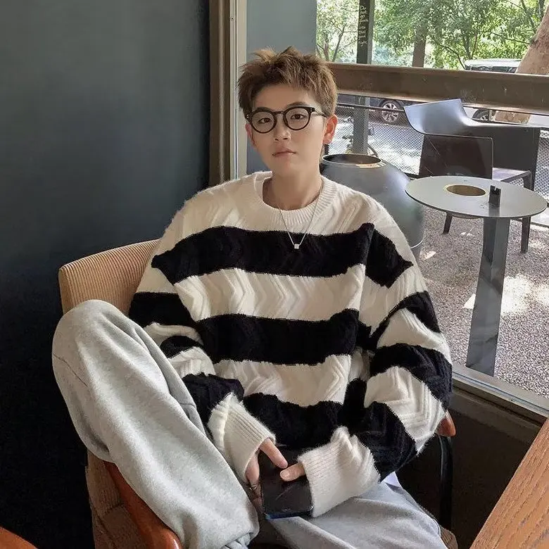 Trendy Men's And Women's Knitted Sweater Loose Lazy Sle round Ne Knitwear Coat Autumn Winter Faion Twist Base Layer
Trendy Men's And Women's Knitted Sweater Loose Lazy Sle round Ne Knitwear Coat Autumn Winter Faion Twist Base Layer