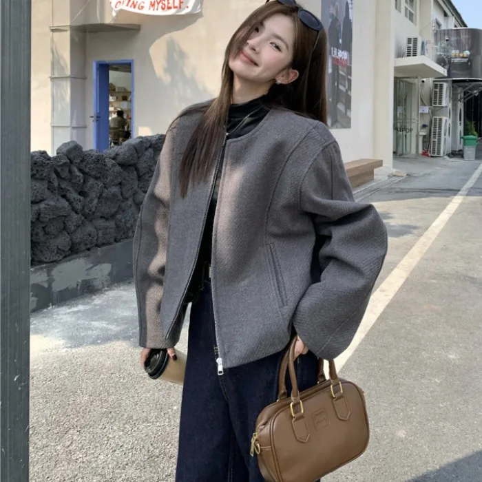 Ladies' Chic Simple High-End Feeling Loose Fit ape Woolen Coat Korean Sle Zipper Slimming Outerwear Commute Sle
Ladies' Chic Simple High-End Feeling Loose Fit ape Woolen Coat Korean Sle Zipper Slimming Outerwear Commute Sle