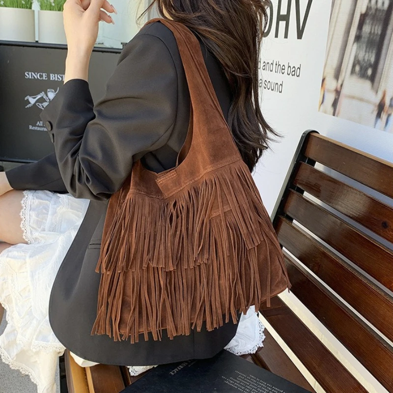 Women's Underarm Tote Bag with Tassel Vintage Soft Faux Suede Large Capacity Shoulder Bag Daily Work Travel
Women's Underarm Tote Bag with Tassel Vintage Soft Faux Suede Large Capacity Shoulder Bag Daily Work Travel