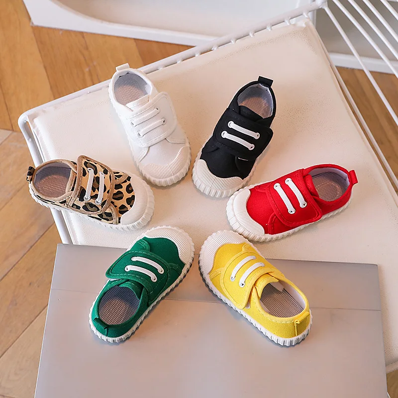YUYIN Spring Autumn Boys Girls Walking Sneakers Children's Casual Shoes Canvas Soft Sole Low Top Magic Patched White Shoes
YUYIN Spring Autumn Boys Girls Walking Sneakers Children's Casual Shoes Canvas Soft Sole Low Top Magic Patched White Shoes