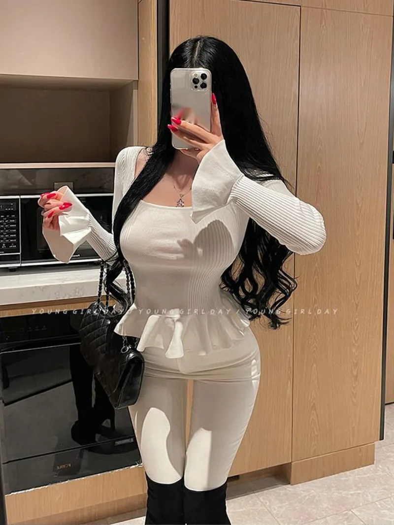 Корейский стиль, облегающий трикотажный топ с U-образным вырезом, оборками по низу, длинными рукавами, модный, сексуальный, женский, милый, новинка 2025 года, GEG8
Корейский стиль, облегающий трикотажный топ с U-образным вырезом, оборками по низу, длинными рукавами, модный, сексуальный, женский, милый, новинка 2025 года, GEG8