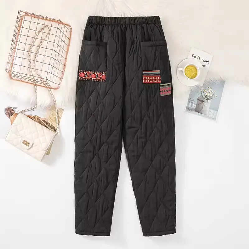 2024 New Vintage Plaid Women Winter Trousers Patchwork Cotton-Padded Harem Pants Female Windproof Quilted Long Trousers
2024 New Vintage Plaid Women Winter Trousers Patchwork Cotton-Padded Harem Pants Female Windproof Quilted Long Trousers