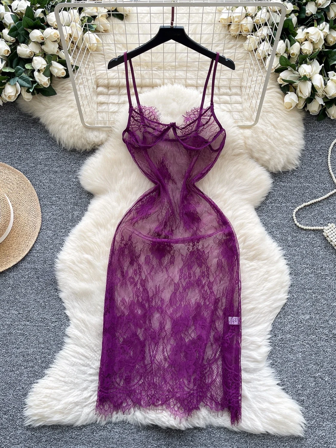 Woman Fashion Thin See Through Slim Fit Pure Desire Dress Women New Vintage Sexy Halter Mesh Embroidery Purple Long Dress
Woman Fashion Thin See Through Slim Fit Pure Desire Dress Women New Vintage Sexy Halter Mesh Embroidery Purple Long Dress