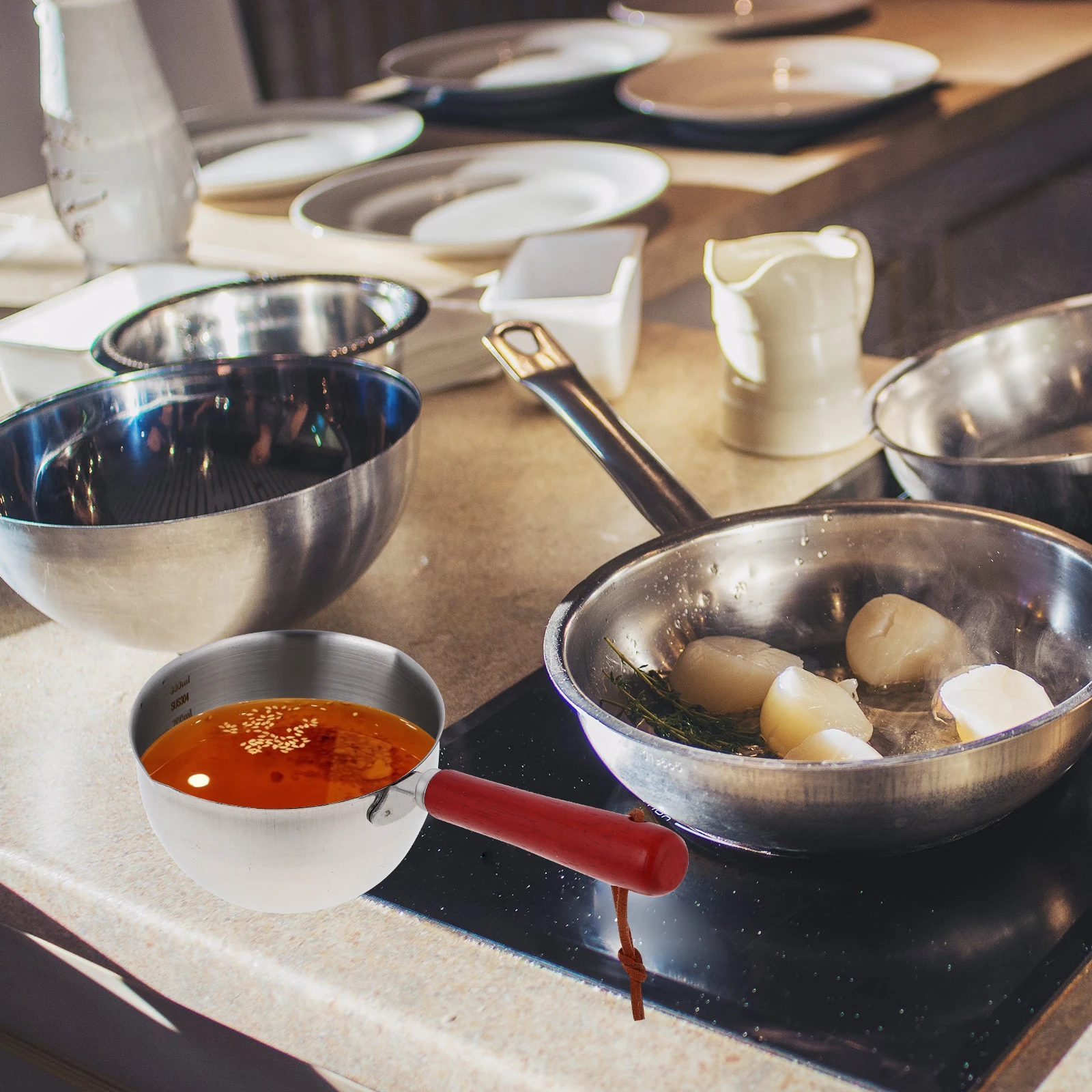 Hot Oil Small Sauce Pan Stainless Steel Oil Heating Pot Compact Kitchen Mini Milk Pan Multi-Functional Cooking Pot Steaming
Hot Oil Small Sauce Pan Stainless Steel Oil Heating Pot Compact Kitchen Mini Milk Pan Multi-Functional Cooking Pot Steaming