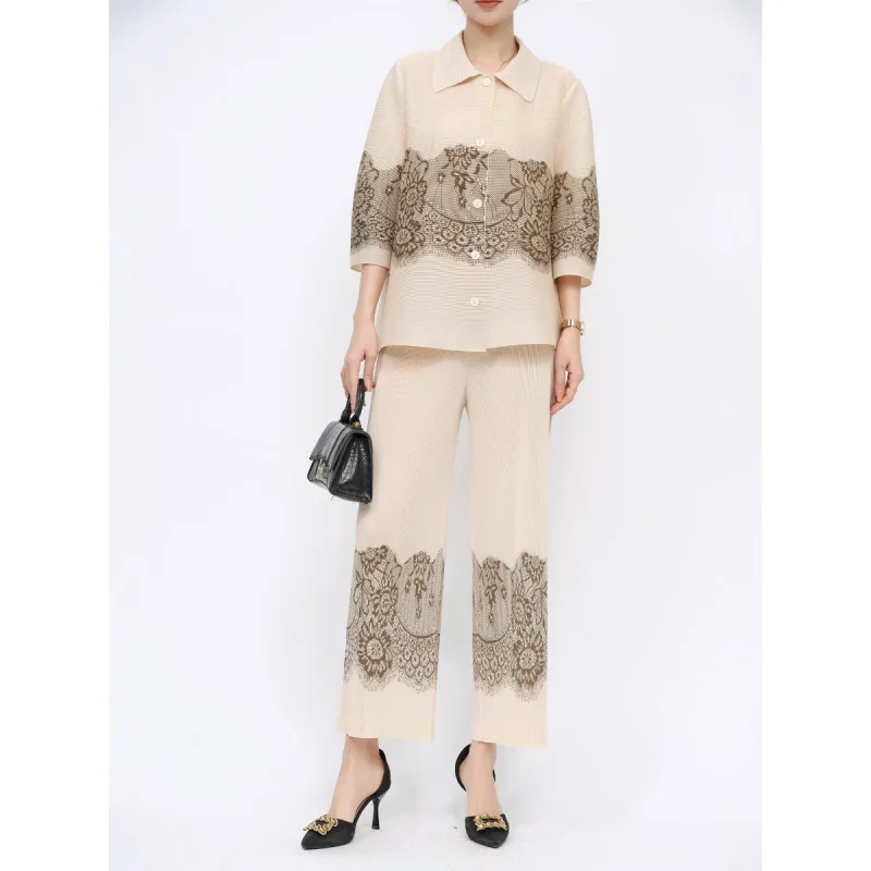 Miyake wrinkle fashion high-end temperament set spring new item lapel button up shirt top wide leg pants two-piece set[ 20250007
Miyake wrinkle fashion high-end temperament set spring new item lapel button up shirt top wide leg pants two-piece set[ 20250007