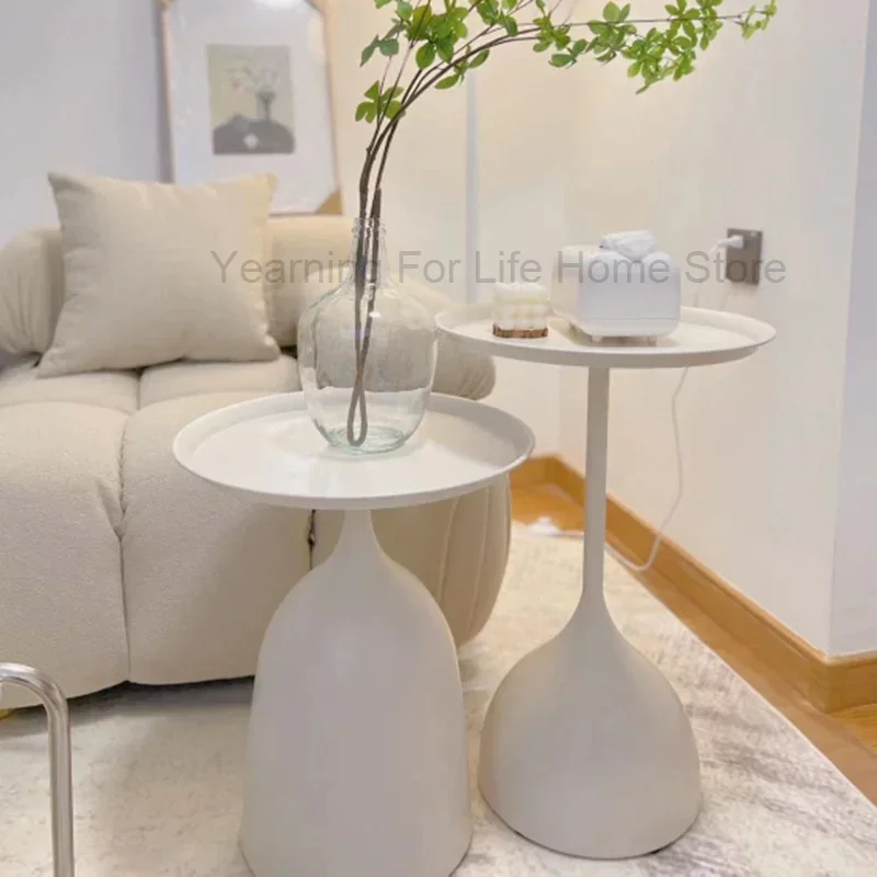 Standing Designer Coffee Table Modern Luxury Living Room Decoration Unique Side Table Aesthetic Meubles Lounge Suite Furniture
Standing Designer Coffee Table Modern Luxury Living Room Decoration Unique Side Table Aesthetic Meubles Lounge Suite Furniture