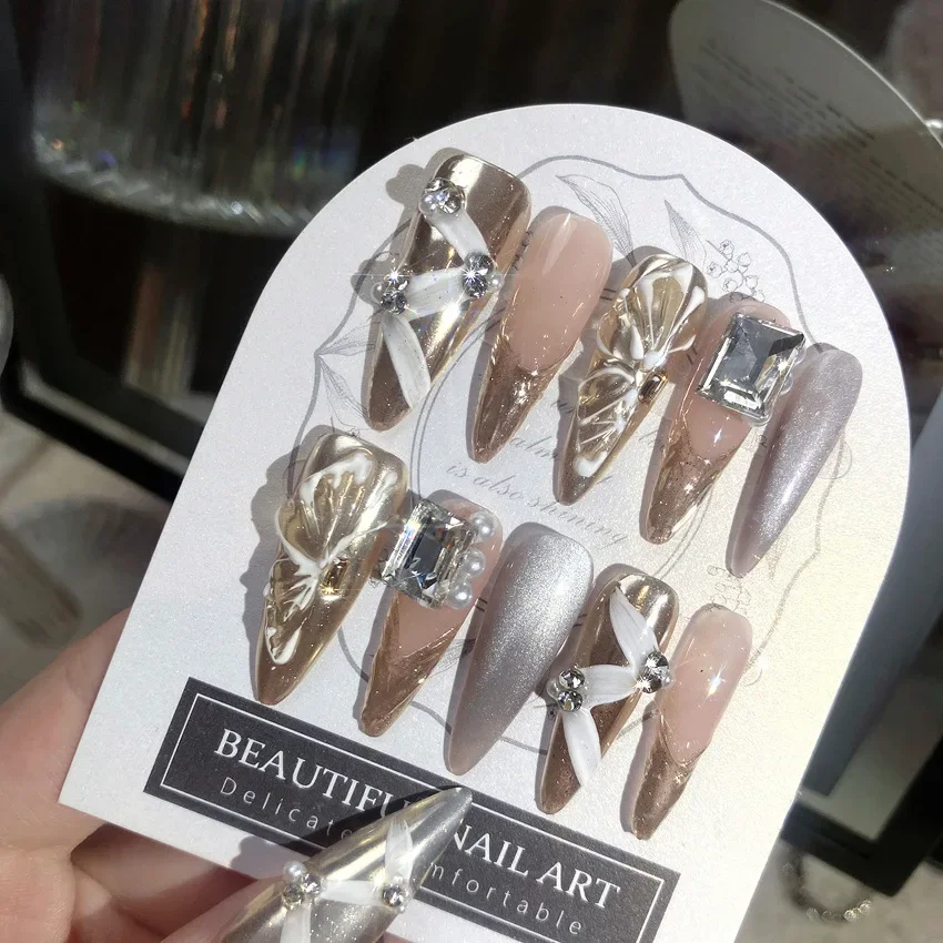 10pcs Press on Nails Handmade Phototherapy Relief High-quality Wearable Nail Flash Cat's Eye Lady‘s’ Long Pointed Fake Nail
10pcs Press on Nails Handmade Phototherapy Relief High-quality Wearable Nail Flash Cat's Eye Lady‘s’ Long Pointed Fake Nail