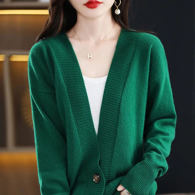 Lazy wind V-neck knitted cardigan coat women 2023 autumn and winter new loose all-match outerwear sweater cardigan female coat
Lazy wind V-neck knitted cardigan coat women 2023 autumn and winter new loose all-match outerwear sweater cardigan female coat