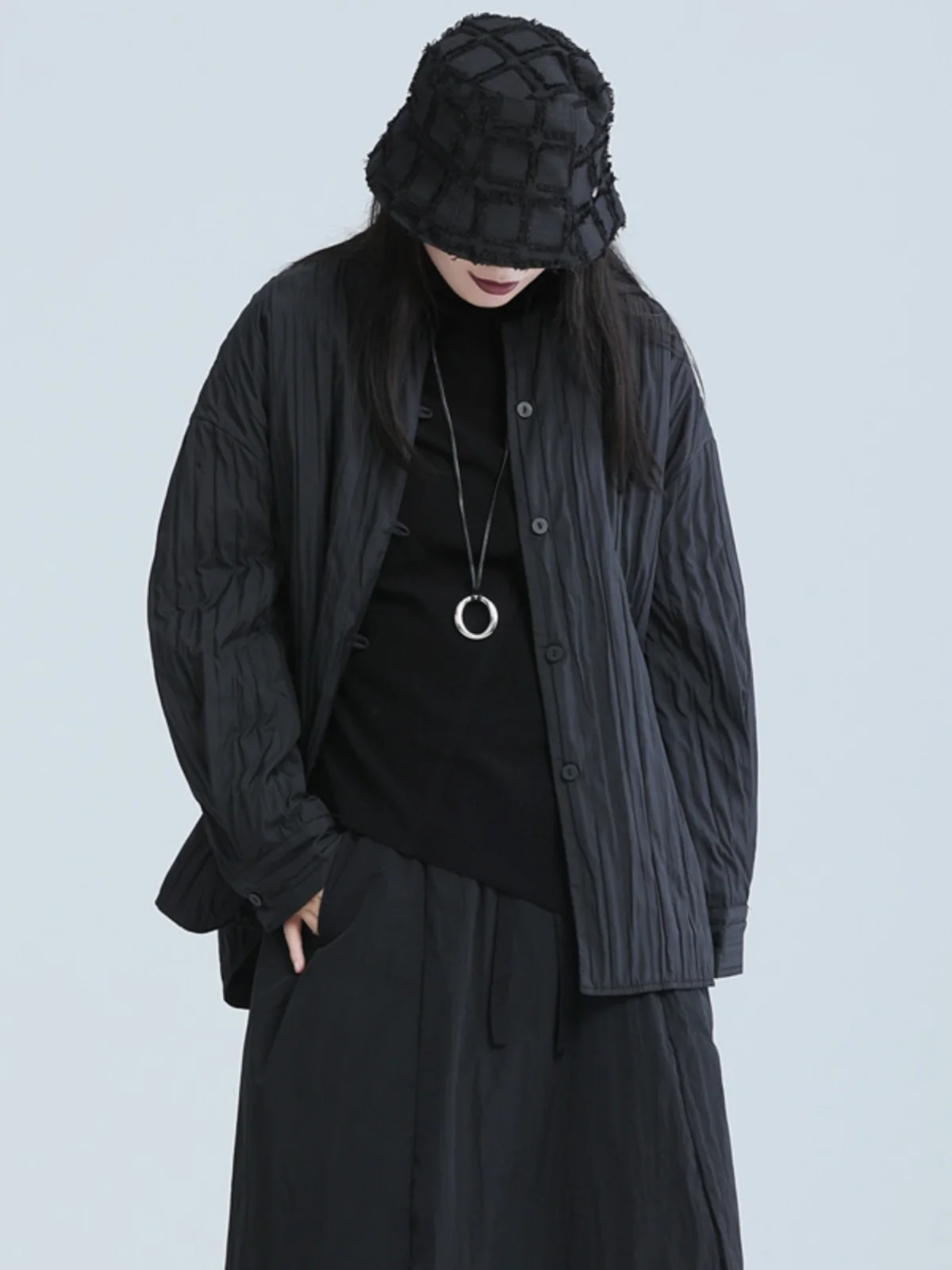 Street Sle Loose Fit Cotton irt Jaet for Women Bla Striped Autumn Winter Coat Long Sve round Ne Single Button
Street Sle Loose Fit Cotton irt Jaet for Women Bla Striped Autumn Winter Coat Long Sve round Ne Single Button