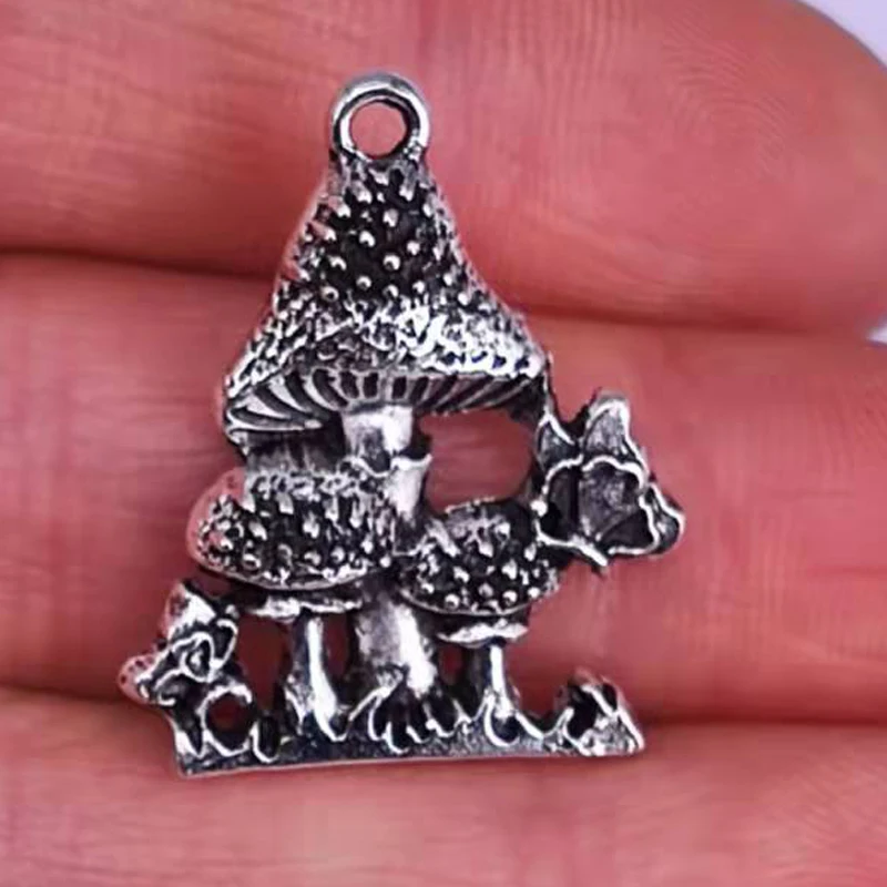 50pcs 19mm*23mm new two lucky Butterfly Mushroom pendant charm for DIY women man Accessories
50pcs 19mm*23mm new two lucky Butterfly Mushroom pendant charm for DIY women man Accessories