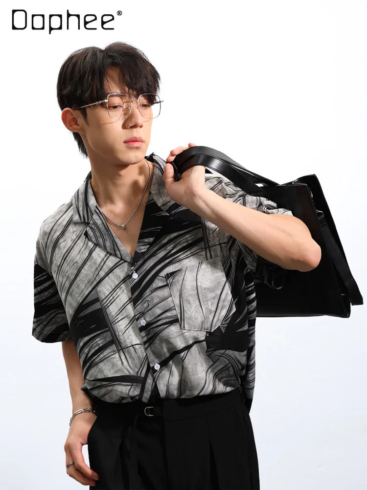 Summer New Style Men Vintage American Oil Painting Smudge Print Lapel Short Sleeve Shirt Loose Fit Cuban Collar Casual Top
Summer New Style Men Vintage American Oil Painting Smudge Print Lapel Short Sleeve Shirt Loose Fit Cuban Collar Casual Top