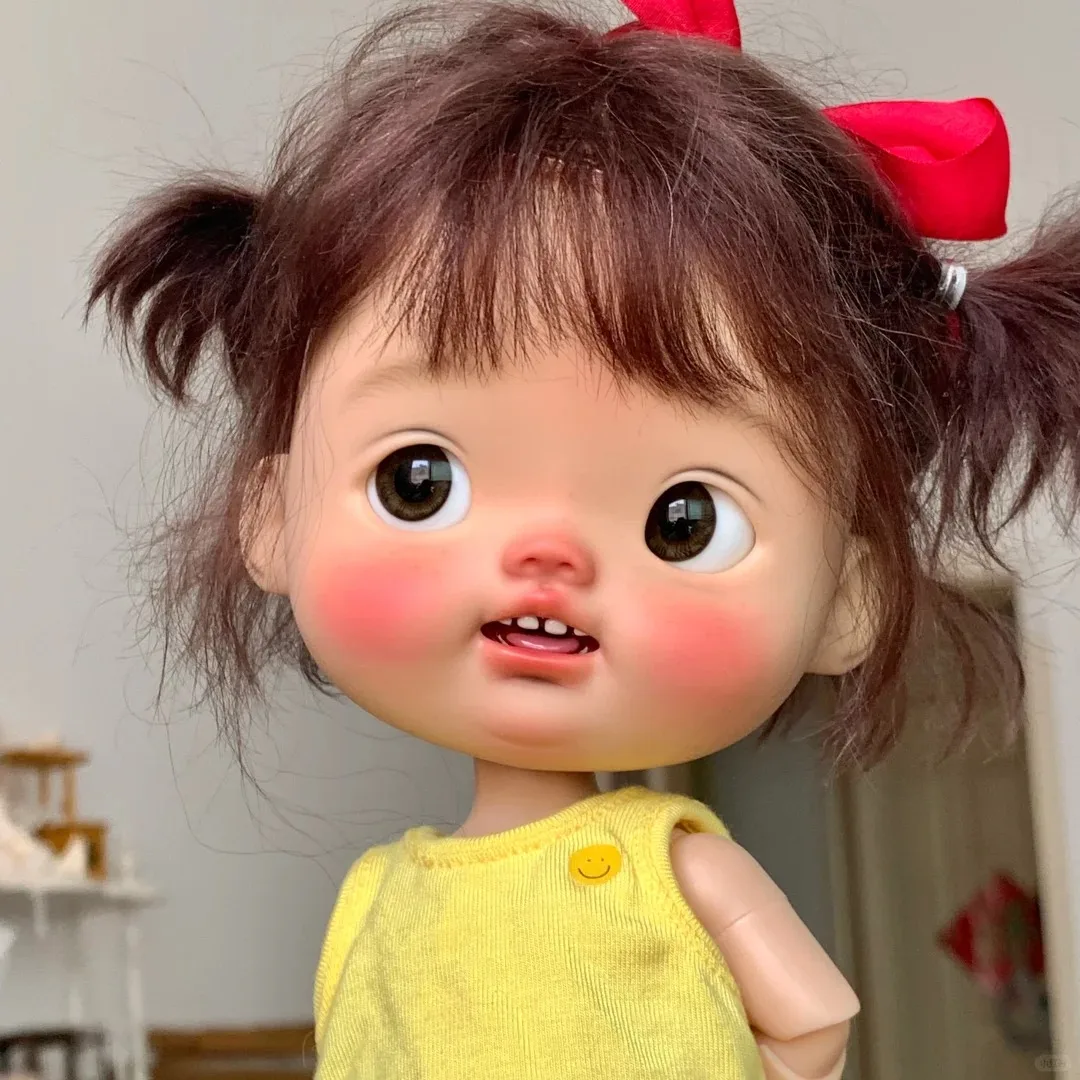 Custom New 25cm BJD sd doll 1/6 diandi Hot seller girl toy fleshy joint movable cute spot makeup big eyes Free shipping
Custom New 25cm BJD sd doll 1/6 diandi Hot seller girl toy fleshy joint movable cute spot makeup big eyes Free shipping