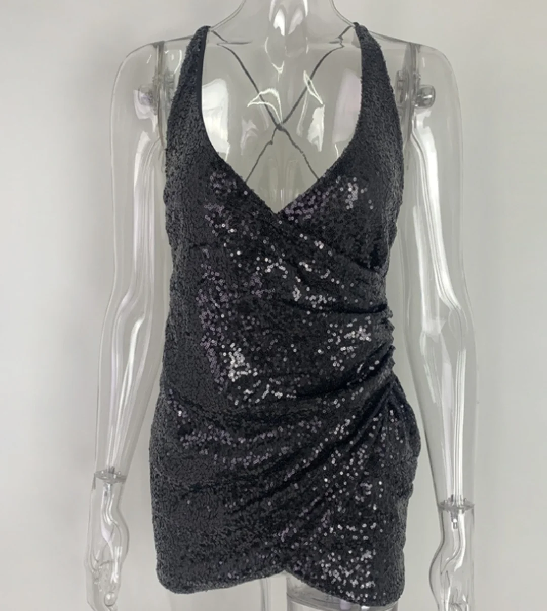 Women Slim Dress, Hollow up, Spaghetti Stripes, Slim Casual Streetwear Style, with Beadings and Diamonds, Summer Fashion
Women Slim Dress, Hollow up, Spaghetti Stripes, Slim Casual Streetwear Style, with Beadings and Diamonds, Summer Fashion