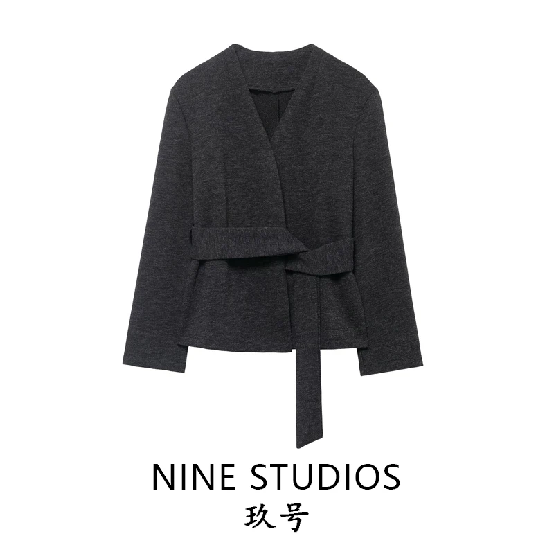 Nine Zar Women's Soft Casual Jaet Coat V-ne Belted ort Outerwear European Sle Long Sve Autumn Faion Ladies' Wear
Nine Zar Women's Soft Casual Jaet Coat V-ne Belted ort Outerwear European Sle Long Sve Autumn Faion Ladies' Wear