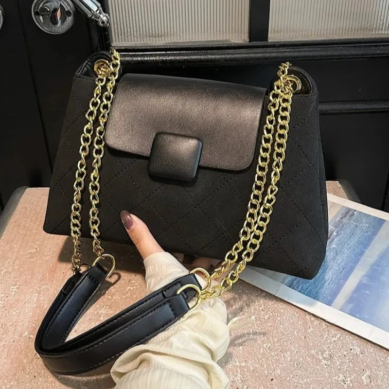 Unique Diaper Bag Stylish Designer Satchel Casual Business Leather Handbag Vintage Fashionable Look For Party Or Travel
Unique Diaper Bag Stylish Designer Satchel Casual Business Leather Handbag Vintage Fashionable Look For Party Or Travel