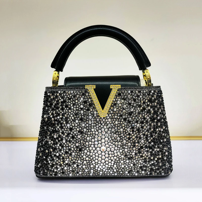 2026 Ladies' European and American New Style Mini Rhinestone-Embellished Flap Vintage Shoulder Crossbody Bag
2026 Ladies' European and American New Style Mini Rhinestone-Embellished Flap Vintage Shoulder Crossbody Bag