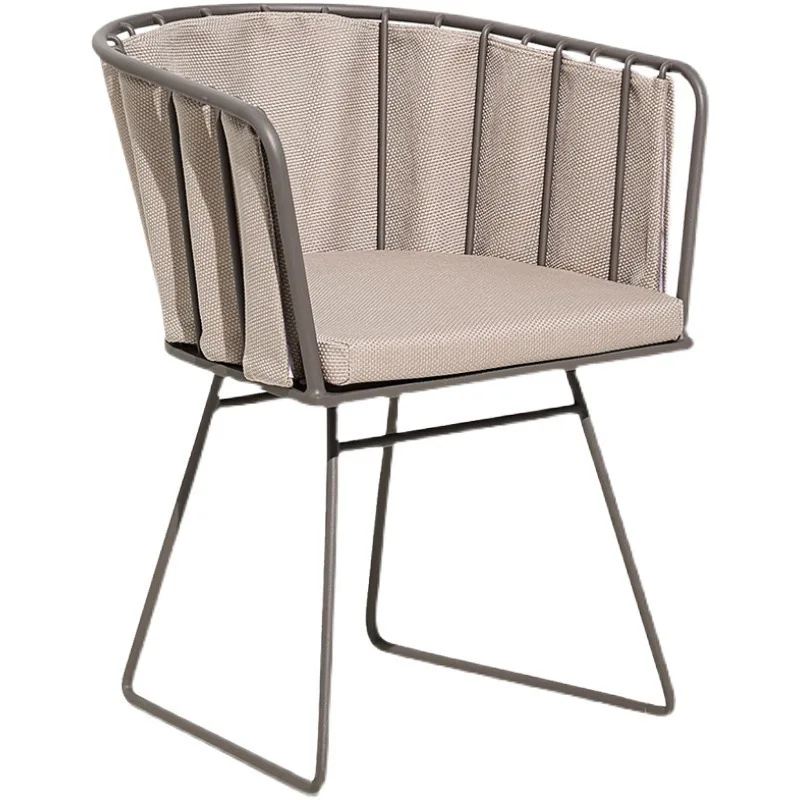 Nordic outdoor wrought iron leisure table and chair B & B courtyard garden open-air table and chair combination milk tea shop
Nordic outdoor wrought iron leisure table and chair B & B courtyard garden open-air table and chair combination milk tea shop