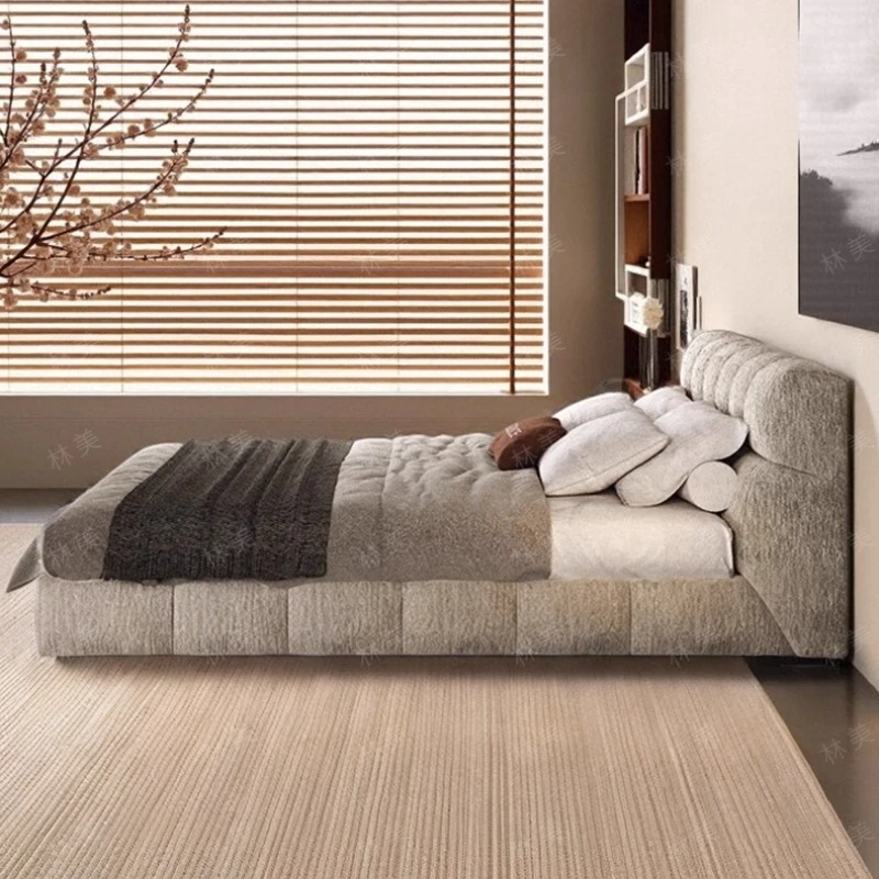 Скандинавская минималистичная двуспальная кровать 180x200 см. Элегантная удобная креативная кровать для спальни. Современная мебель королевского размера.
Скандинавская минималистичная двуспальная кровать 180x200 см. Элегантная удобная креативная кровать для спальни. Современная мебель королевского размера.