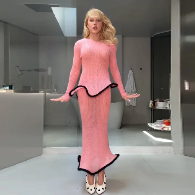 Chic Stylish Knitted Sweater Half Skirt Set Semi Transparent Off-the-shoulder Pink Top Designers Fashion Autumn Women's Outfit
Chic Stylish Knitted Sweater Half Skirt Set Semi Transparent Off-the-shoulder Pink Top Designers Fashion Autumn Women's Outfit