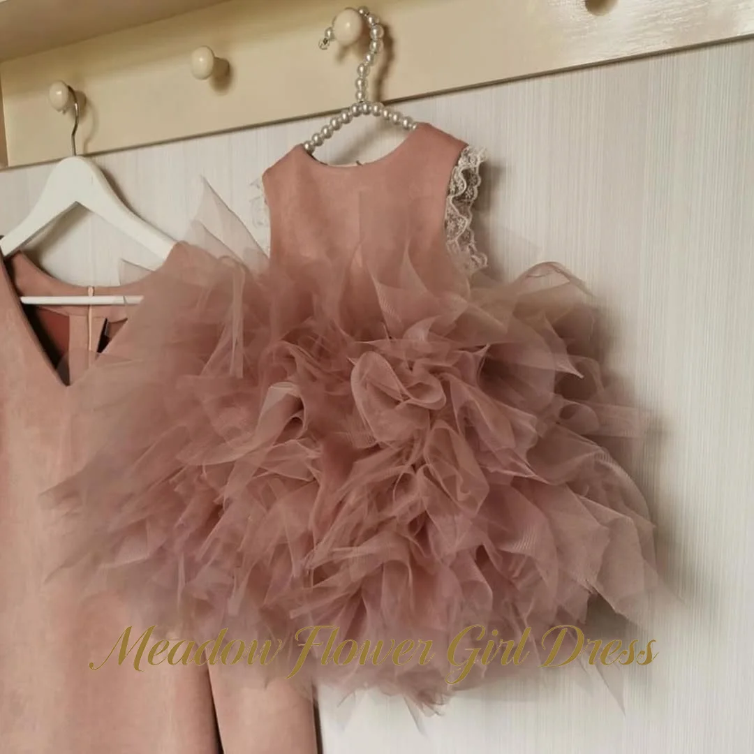 Meadow Blush Rose First Communion Gown Sleeveless Cute Girls Princess Dress Round Neck Lace trim Evening Party Dress for Girls
Meadow Blush Rose First Communion Gown Sleeveless Cute Girls Princess Dress Round Neck Lace trim Evening Party Dress for Girls