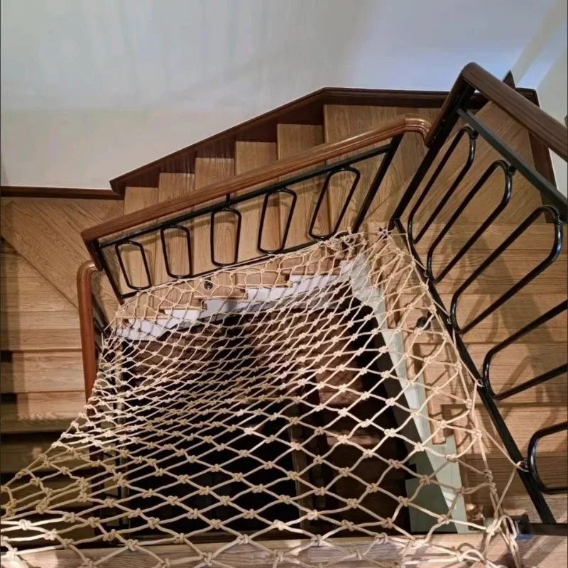 Staircase patio protective net Anti-fall net Guardrail Children's anti-drop
Staircase patio protective net Anti-fall net Guardrail Children's anti-drop