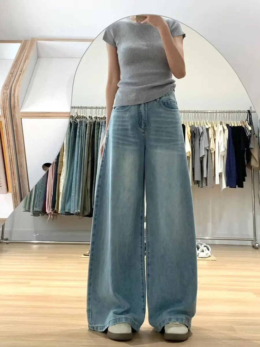 plus Size Women's High Waist Wide Leg Jeans Summer Loose Straight Long Trousers Casual Style Blue Denim Zipper Closure
plus Size Women's High Waist Wide Leg Jeans Summer Loose Straight Long Trousers Casual Style Blue Denim Zipper Closure