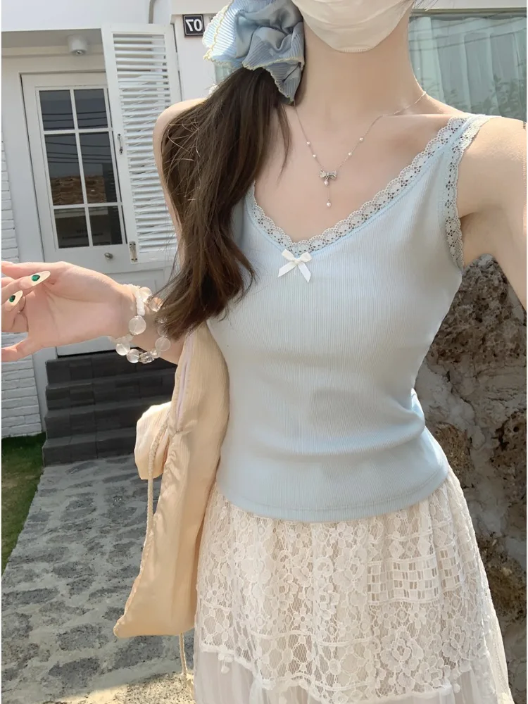 Summer New Korean Style V-Neck Lace Knot Candy Color Versatile Strap Pure Desire Style Vest Top Women's Fashion
Summer New Korean Style V-Neck Lace Knot Candy Color Versatile Strap Pure Desire Style Vest Top Women's Fashion