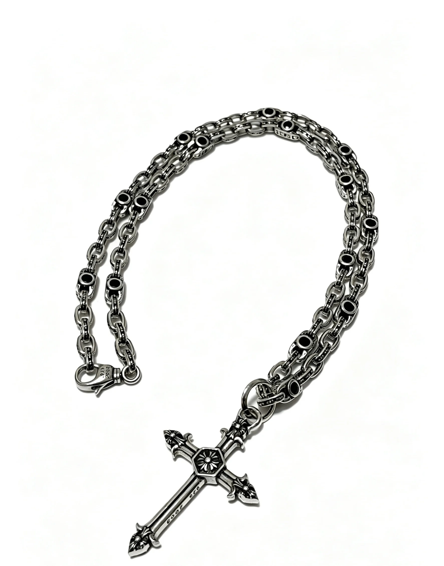 S925 sterling silver retro old light luxury carved cross charm atmosphere couple faith CH necklace
S925 sterling silver retro old light luxury carved cross charm atmosphere couple faith CH necklace