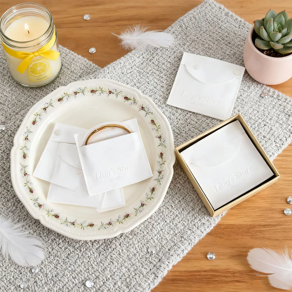 100 шт. персонализированные ювелирные изделия из микрофибры, бархатный подарочный пакет, сумка-конверт для ожерелья, кольца для новорожденных, свадебные сувениры, подарочная упаковка
100 шт. персонализированные ювелирные изделия из микрофибры, бархатный подарочный пакет, сумка-конверт для ожерелья, кольца для новорожденных, свадебные сувениры, подарочная упаковка