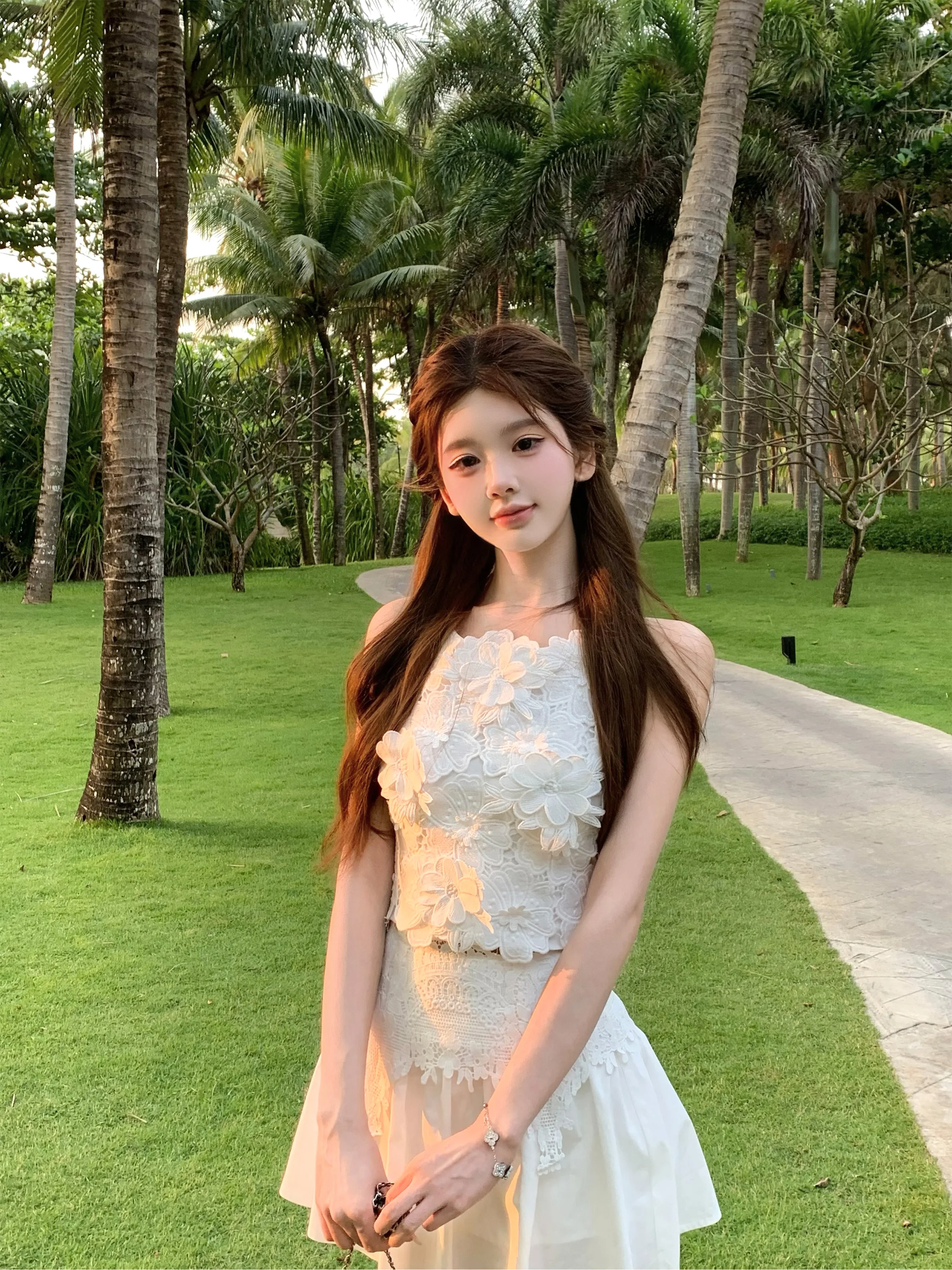 Chiwawameme Summer Pure Beauty Set White Moonlight Lace Short Sleeve High Waist Floral Print Top Half Skirt Handmade Sewing
Chiwawameme Summer Pure Beauty Set White Moonlight Lace Short Sleeve High Waist Floral Print Top Half Skirt Handmade Sewing