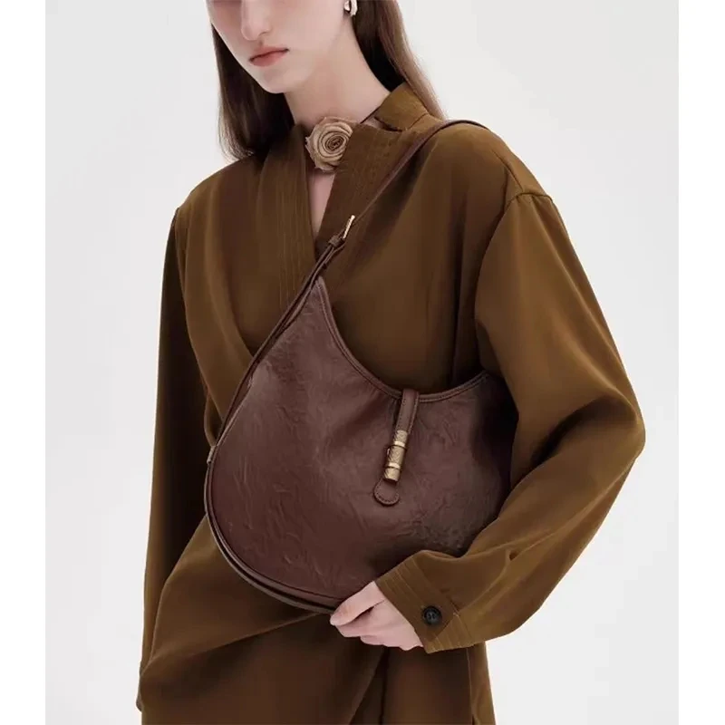 Underarm 2024 New Style Trendy High-end Niche Moon Bags Single Shoulder Half-moon Bag Women's Crossbody Bag Handbags
Underarm 2024 New Style Trendy High-end Niche Moon Bags Single Shoulder Half-moon Bag Women's Crossbody Bag Handbags